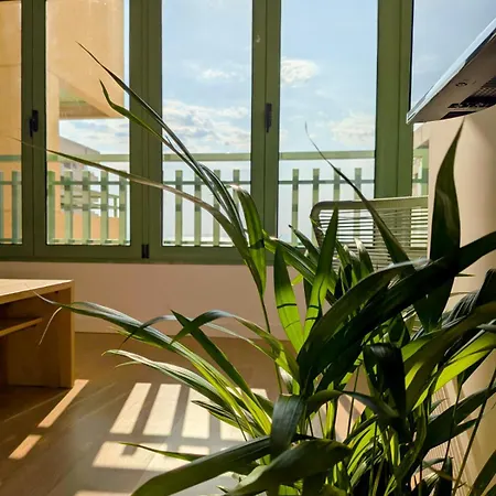 Premium Front Sea View & Pool Flat - Operated By Hostykey *