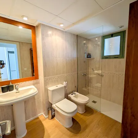 Premium Front Sea View & Pool Flat Валенсия